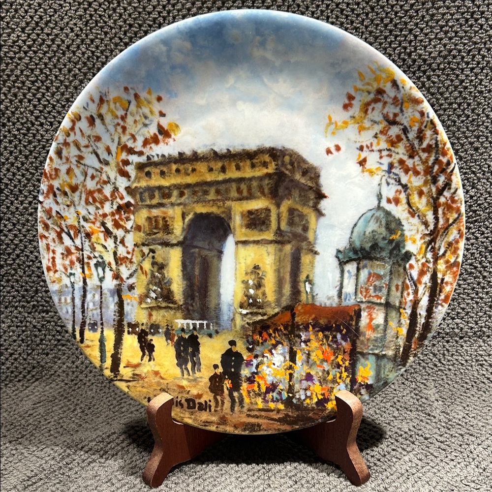 Vtg Limoges Part of sights of Paris by Louis Dali Paris Arc de Triomphe D. Plate
